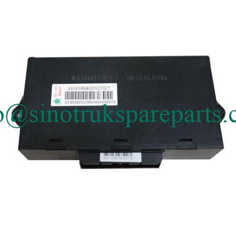 Bộ phận cabin Sinotruk Công tắc điều khiển nâng kính cửa WG1664331070