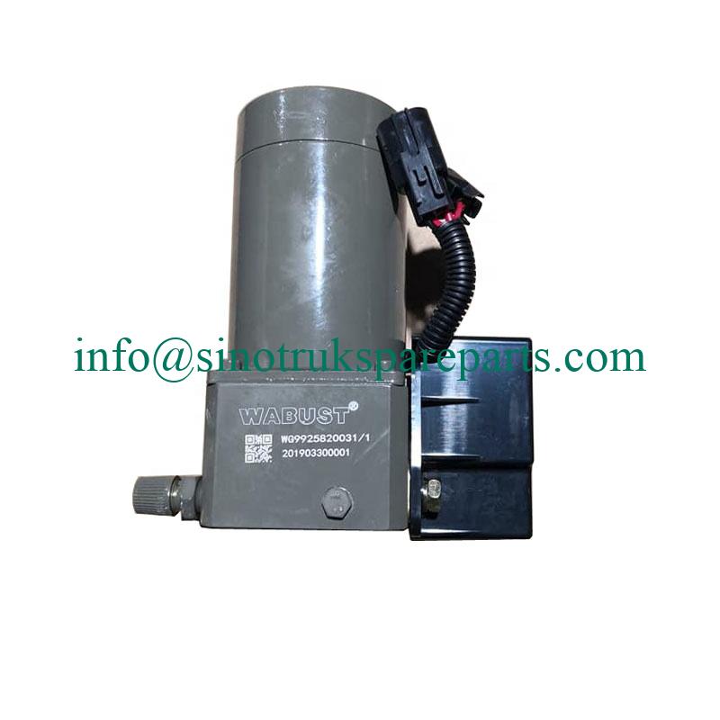 SINOTRUK HOWO A7 مضخة رفع المقصورة WG9925820031