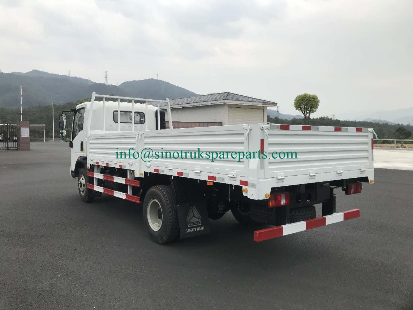ساينو تراك 3ton شاحنة بضائع خفيفة ZZ1048D2814E145
