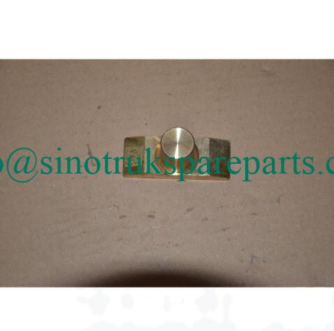 SINOTRUK HOWO Fork swing block AZ2229100022