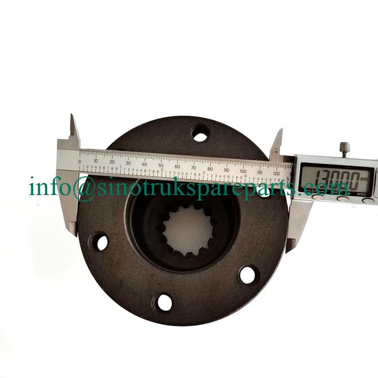 Mặt bích đầu ra phụ tùng xe tải SINOTRUK HOWO VG1500019025A