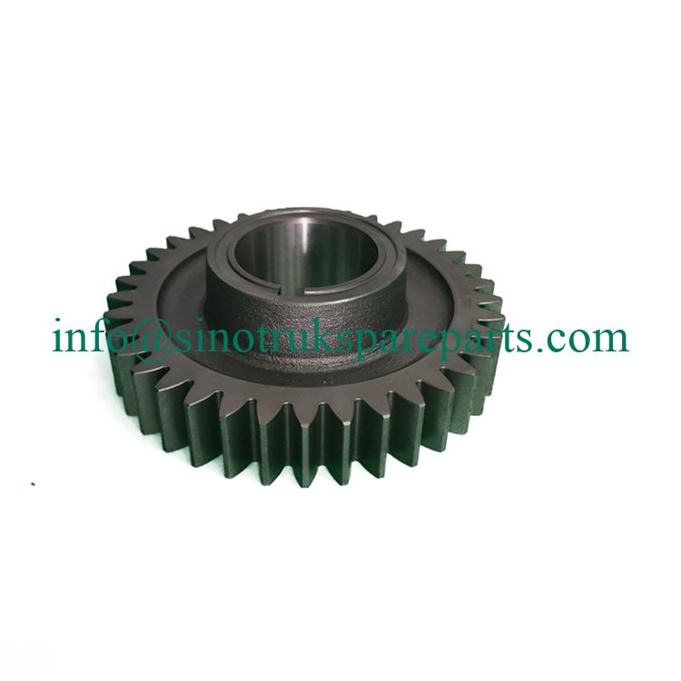 SINOTRUK HOWO Suku Cadang Truk Gear WG2210030325