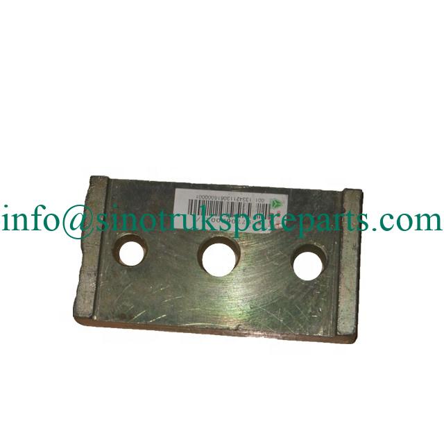 AI ĐI XE TẢI HOWO 70 Tấm hỗ trợ thanh ổn định mặt trước của mỏ WG9770680024
