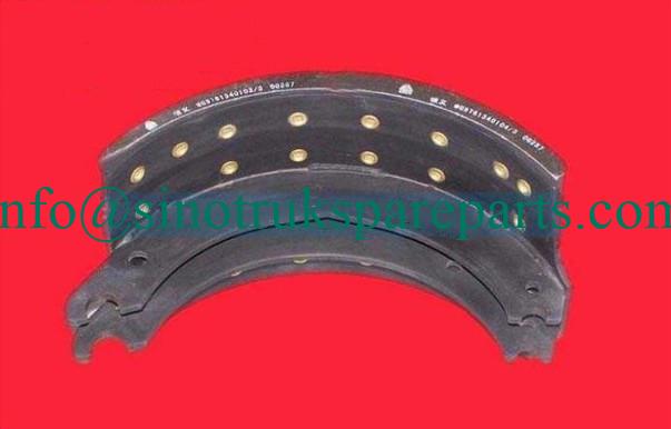 Sinotruk HOWO Suku Cadang Truk Perakitan Sepatu Rem AZ9761340106
