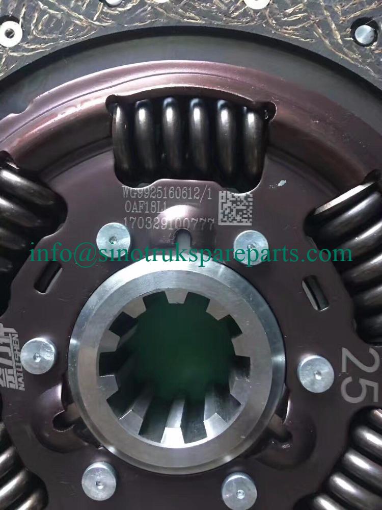 Sinotruk HOWO PARTS Plat tekanan kopling WG8711161023