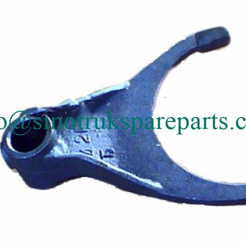 Sinotruk howo truk bagian axle shift fork AZ9761321086