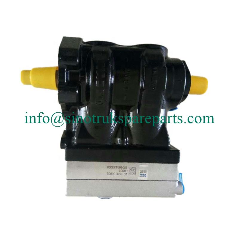 Phụ tùng xe tải SINOTRUK HOWO máy nén khí làm mát nước VG1093130002