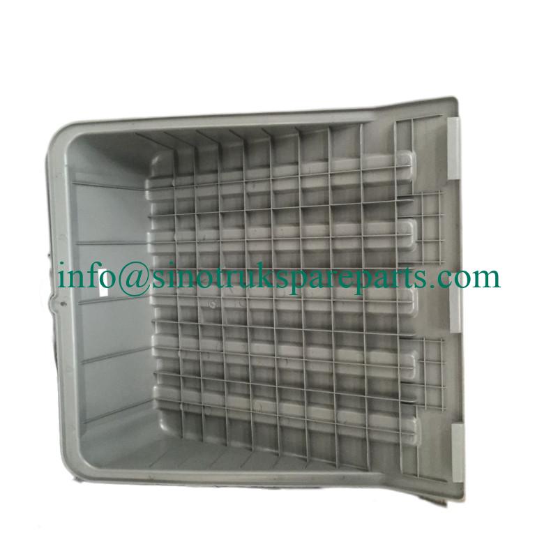 قطع غيار الشاحنات ساينو تراك WG9725766002 غطاء البطارية المغلفة بالبلاستيك HOWO