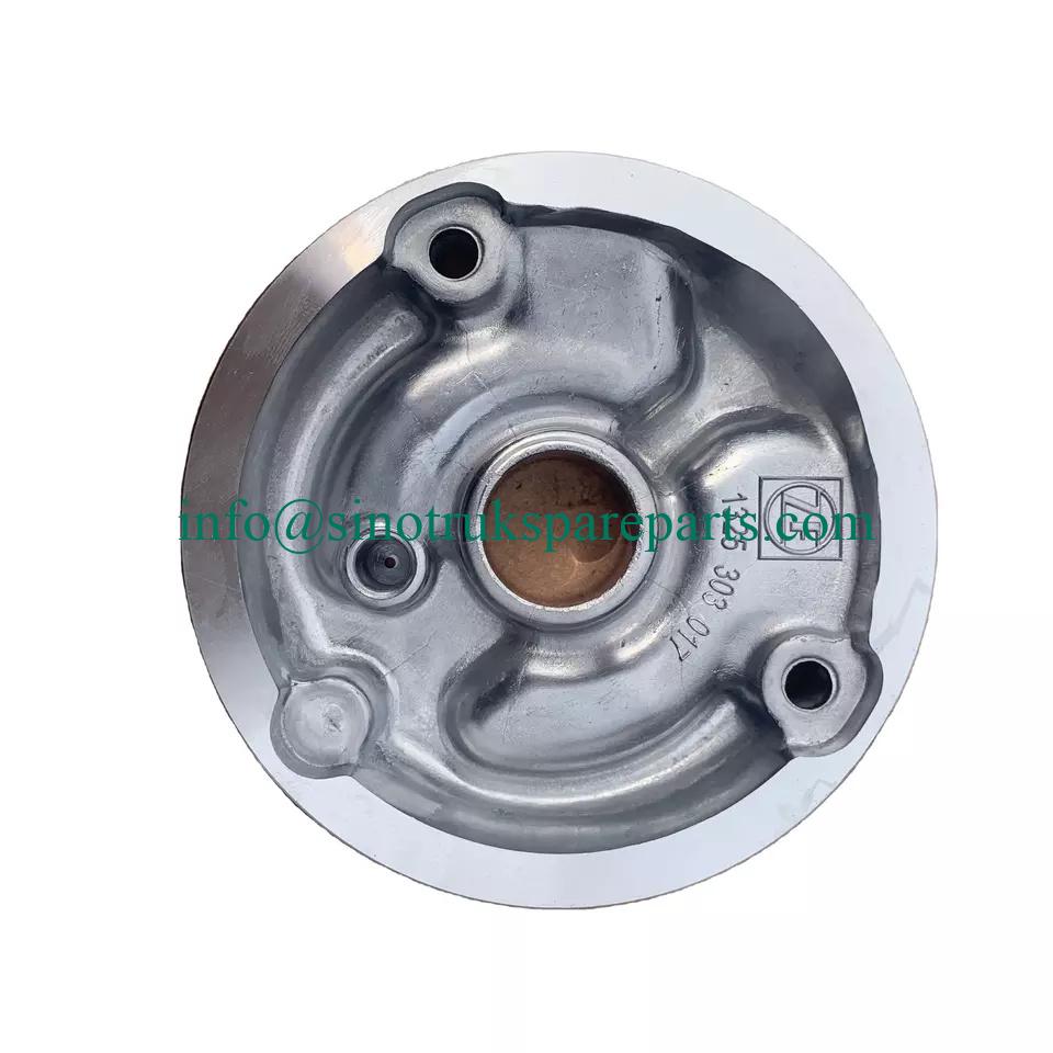 1325303017 oil pump cover for sinotruk spare parts
