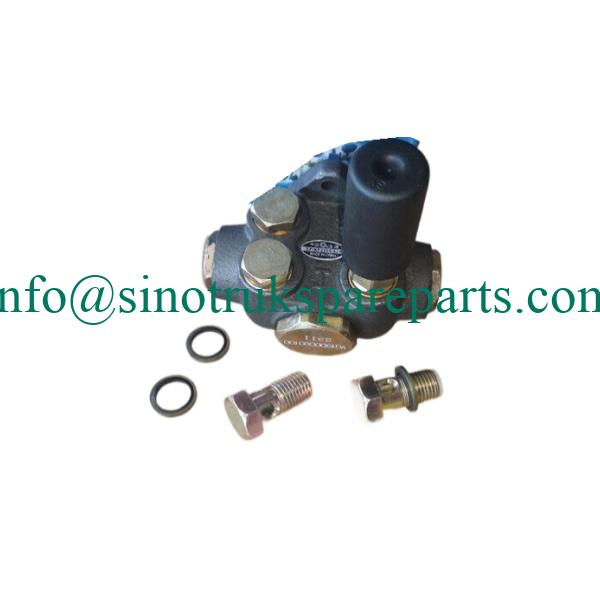 phụ tùng sinotruk howo 1500080100 Hand oil pump