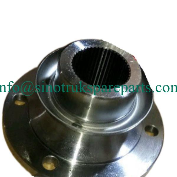 phụ tùng sinotruk HOWO AZ9128320014 mặt bích