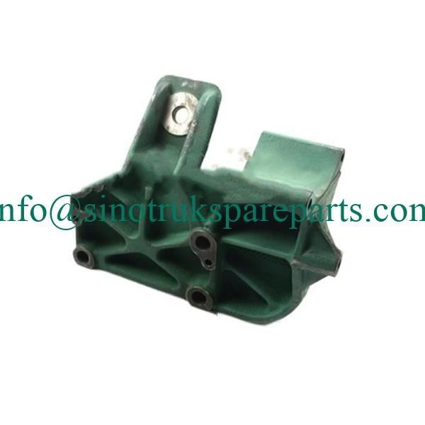 suku cadang mesin sinotruk VG1246010024A Braket kiri depan