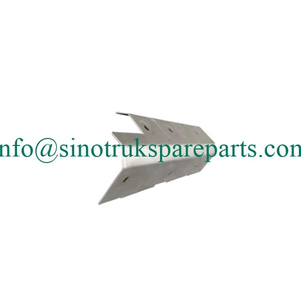 bộ phận động cơ sinotruk VG1246110111 Tấm chắn nhiệt ống xả phía sau