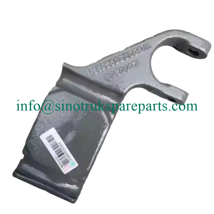 WG9925522137 HOWO T5G Chassis Shock Absorber Lower Bracket