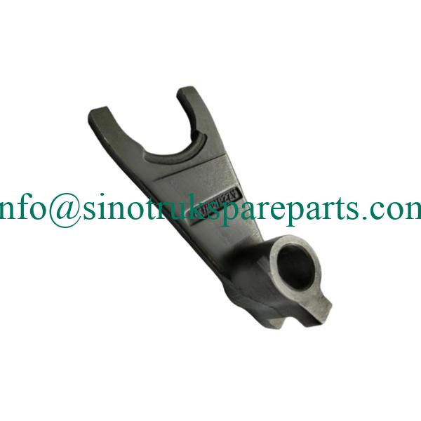 Genuine SINOTRUK HOWO Transmission 4th5th Gear Shift Fork WG2214229007 – OEM Heavy Duty Truck Spare Part