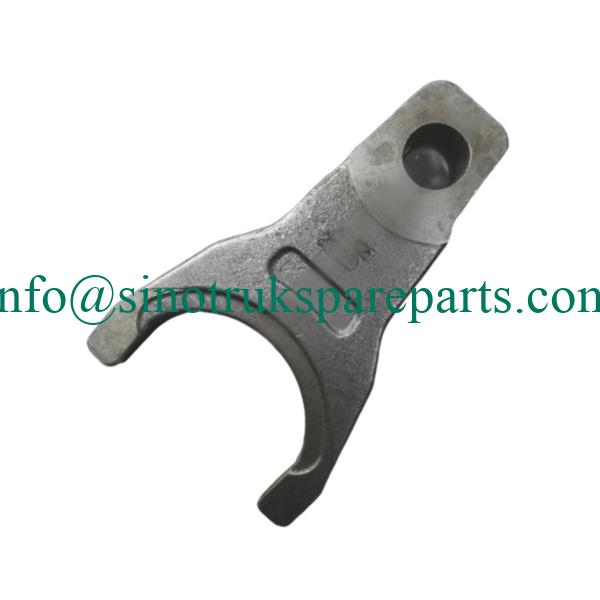 Sinotruk HOWO Genuine Transmission Shift Fork AZ2214220058 – Bagian cadangan truk tugas berat
